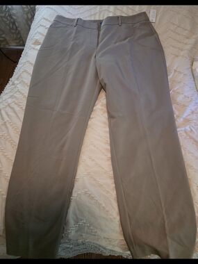 Apt 9 Mid Rise Woman's Sizev16W Khaki Dress Pants